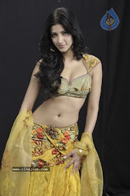 Shruti Hassan Latest Cute Photos