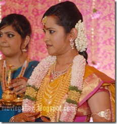 Durai-Dayanidhi-Azhagiri-Engagement-Stills-02-428x452