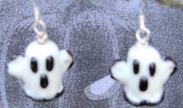 [halloween ghost earrings[3].jpg]