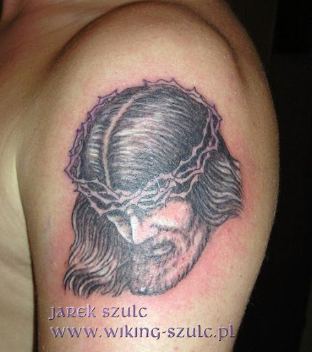 Jarek Szulc tatua tattoo Studio Tatuay WIKING jezus
