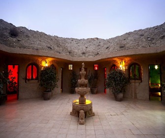 Hotel-Cueva-La-Tardienta_ BIO ARQUITECTURA Hotel-Cueva-La-Tardienta_ BIO ARQUITECTURA