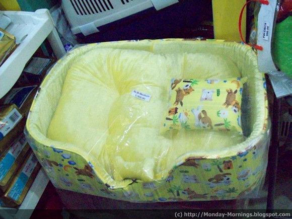 doggie bed watermarked