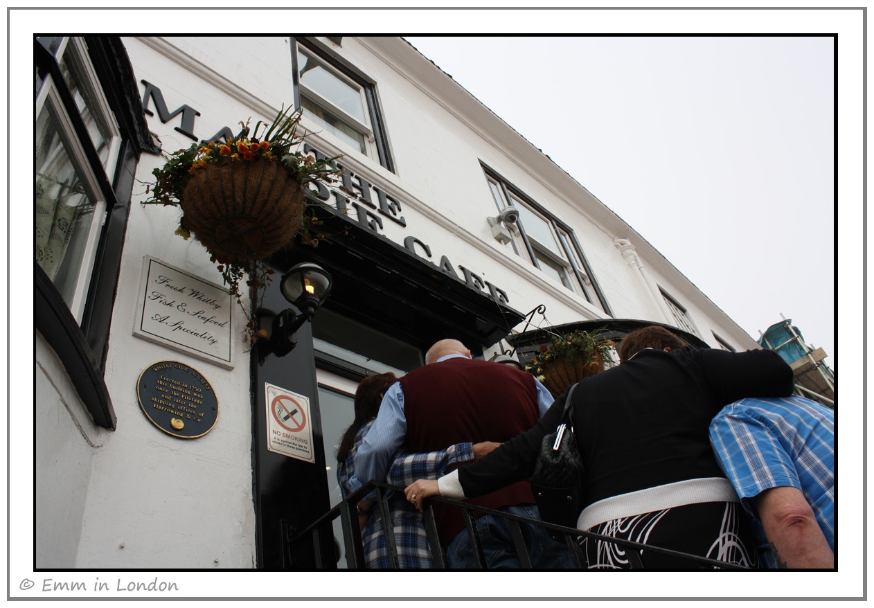 [The-Famous-Magpie-Cafe-in-Whitby3.jpg]
