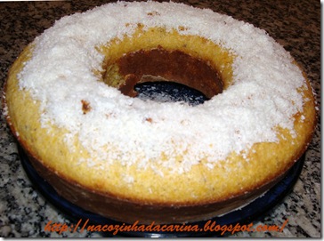 bolo-de-fubá-com-coco bolo-de-fubá-com-coco