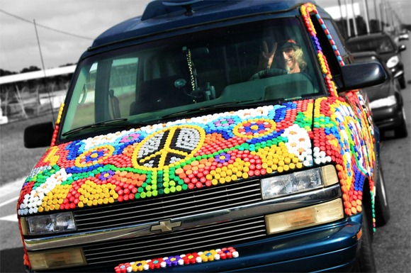 [bottle-cap-van_front-art-car-central[5].jpg]