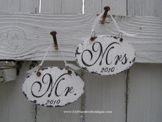 [mr and mrs. vintage signs[3].jpg]