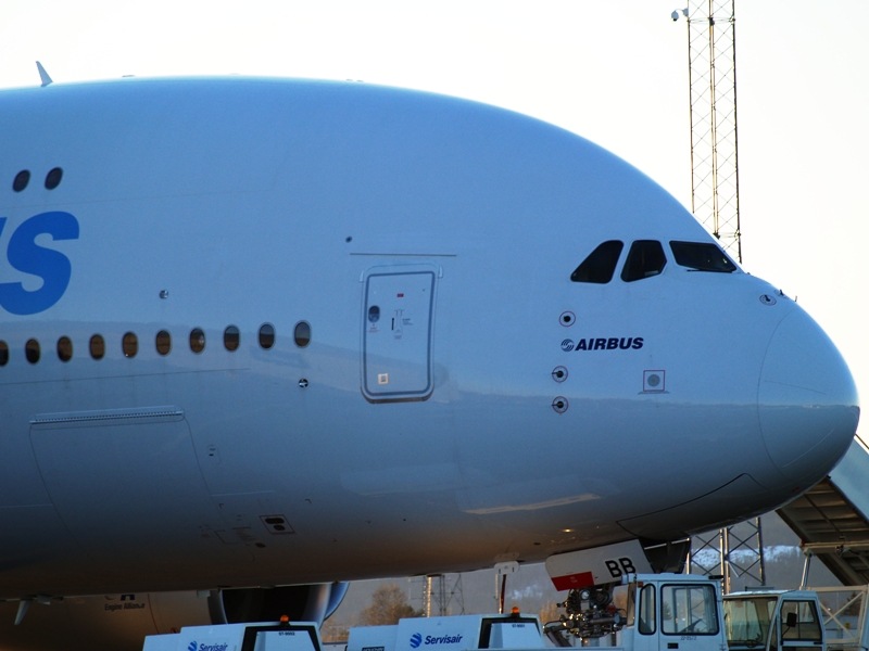 [A380-12[3].jpg]