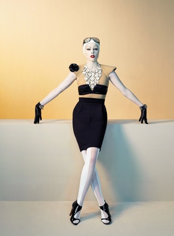 [coco-rocha-for-les-echos-by-jean-paul-gaultier-2009 5[3].jpg]