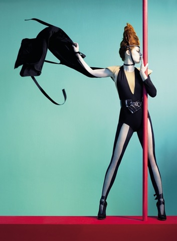 [coco-rocha-for-les-echos-by-jean-paul-gaultier-2009 4[3].jpg]