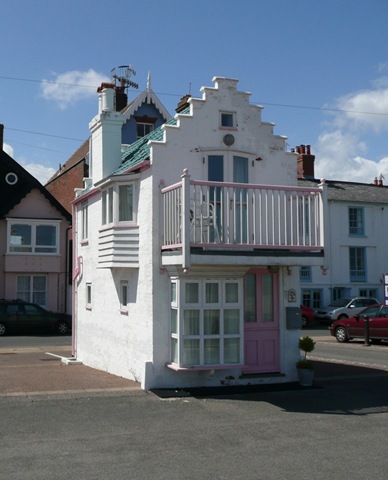 [Suffolk Online - Aldeburgh Small House[3].jpg]