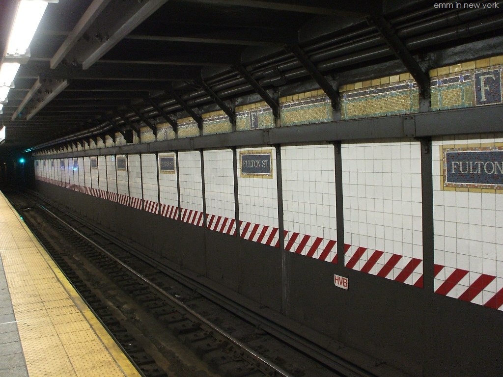 [Platform at Fulton Street subway[4].jpg]