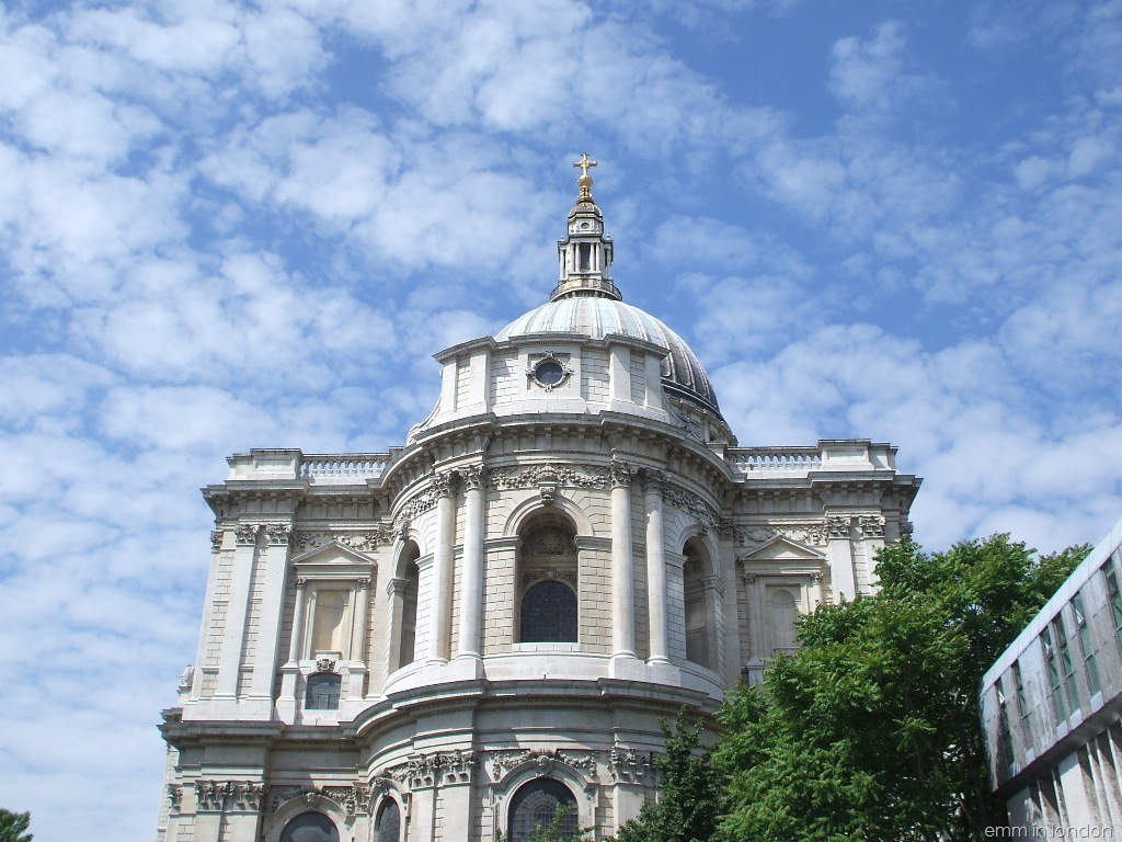 [St Paul's Cathedral 07[2].jpg]