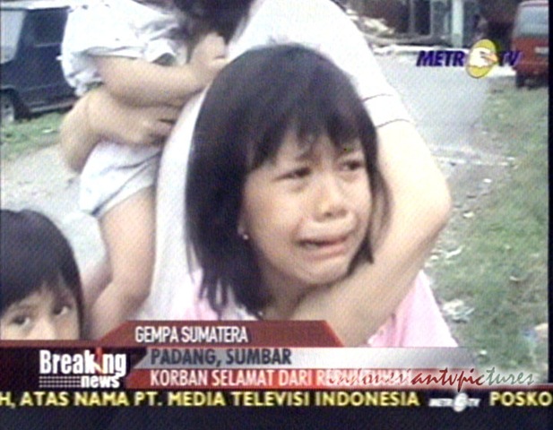 [WestSumatraEarthQuake63.jpg]