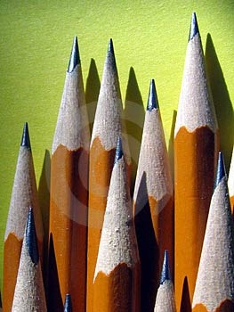 [stack-of-sharpened-pencils[5].jpg]