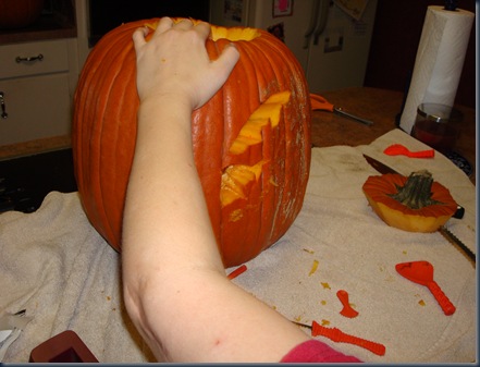 pumkin carving at our house 2009 048