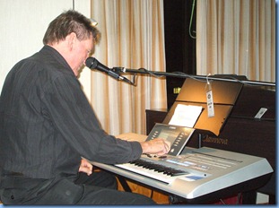 Guest artist Murray Hancox playing the pre-release verson of the latest Yamaha Tyros 4