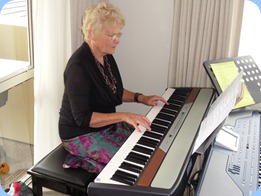Ngaire McRae playing the Korg SP250 digital piano
