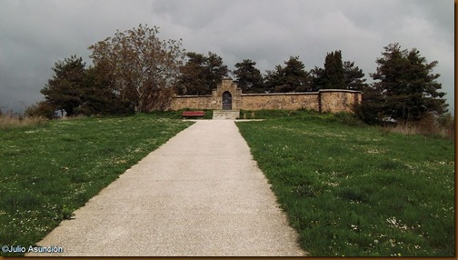 Cementerio antigua ermita de San Zoilo - Muru-Astrain