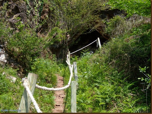 Cueva de Harpeko saindua (2)