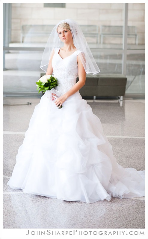 Elegant Utah bridal photography on BYU campus