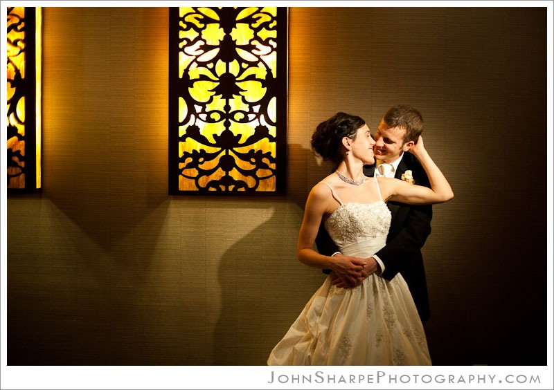 Minneapolis  Wedding Photographer at Holiday Inn Metrodome 