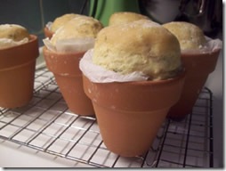 bread in pots