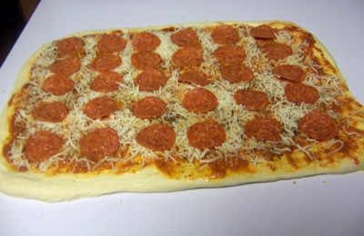 [pizza-rolls 015[5].jpg]