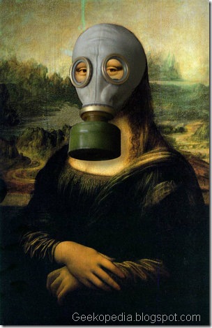 Mona_Lisa_Wearing_a_Gas_Mask_by_22_Calibur_Armadillo