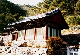Yeongdeok Daeungjeon Hall in Jangnyuksa Temple 01