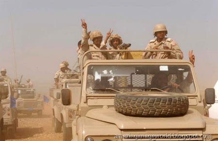 [Saudi troops001[3].jpg]