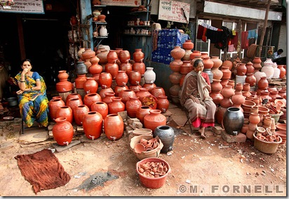 800px-Mumbai_Slum_Economy