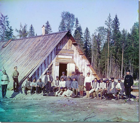 Austrian prisoners of war near a barrack, near Kiappeselga; 1915
Sergei Mikhailovich Prokudin-Gorskii Collection (Library of Congress).