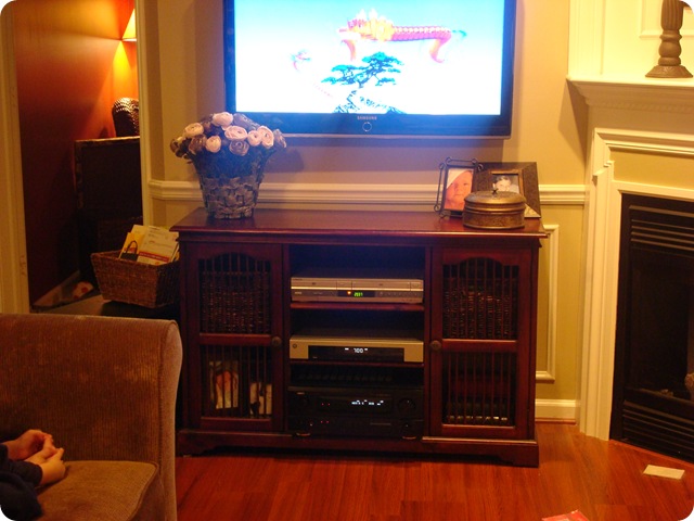 easy TV stand makeover
