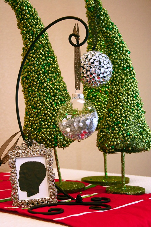 [12 Days of Christmas - 3rd Day - 3 Ornaments - WhipperBerry[4].jpg]