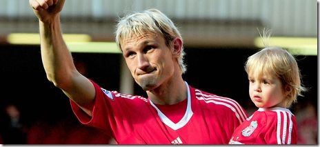 
Sami Hyypia salutes the kop at his last game for Liverpool.