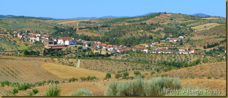 Vista da aldeia do alto de Vale de Porc