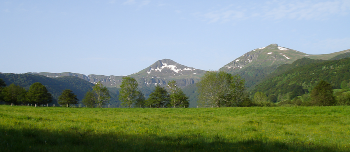 Monts Du Cantal 5 Jours Autour Du Puy Mary Gr400 Gr4 Retours Du Terrain Le Forum De La Randonnee Legere Ou Ultra Legere