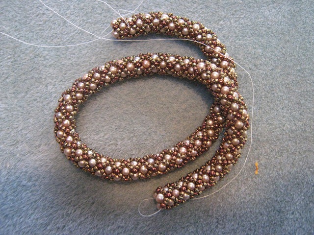 [Russian netting pearls2 11.2010[3].jpg]