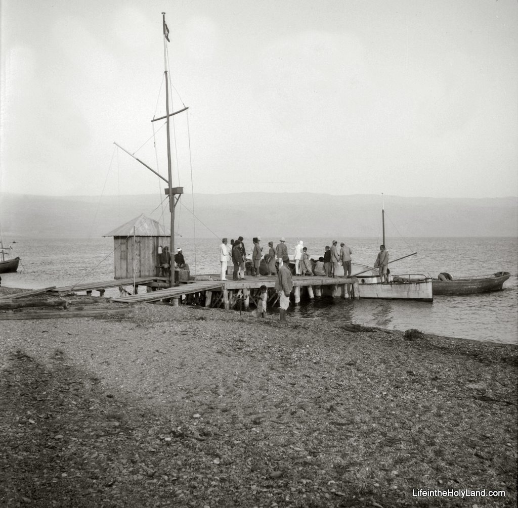 [Dead Sea, dock, mat09224[4].jpg]