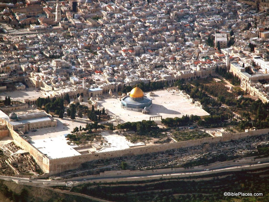 [Temple Mount aerial from se, tb010703230[4].jpg]