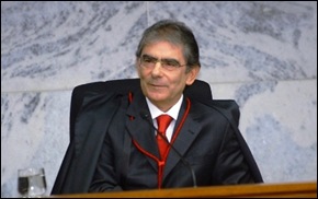 ministro do supremo Carlos Ayres Britto