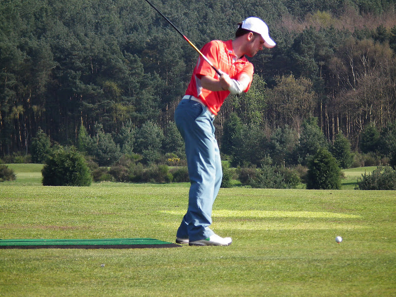Golfer%20Taking%20Shot%20459-2.jpg