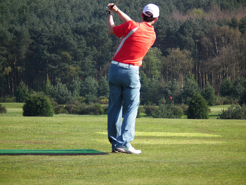 Golfer%20Taking%20Shot%20464-2.jpg