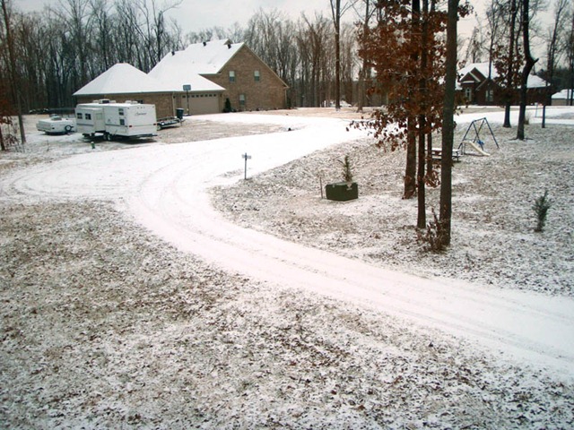 [1st snow 2010[3].jpg]