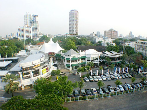 Bloggang Spawn Jr Neighborhood Shopping Center