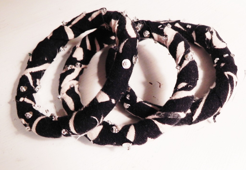 [bracelets 003[4].jpg]