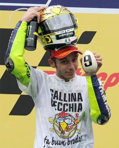 [Rossi World champion 2009 moto gp[4].jpg]