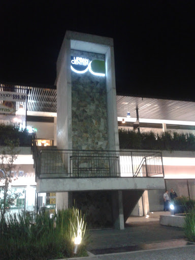 Plaza Urban Center