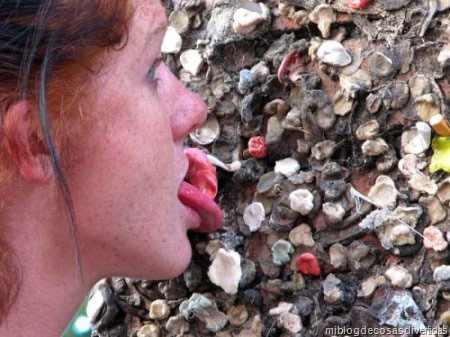 [pared-chicles2[7].jpg]