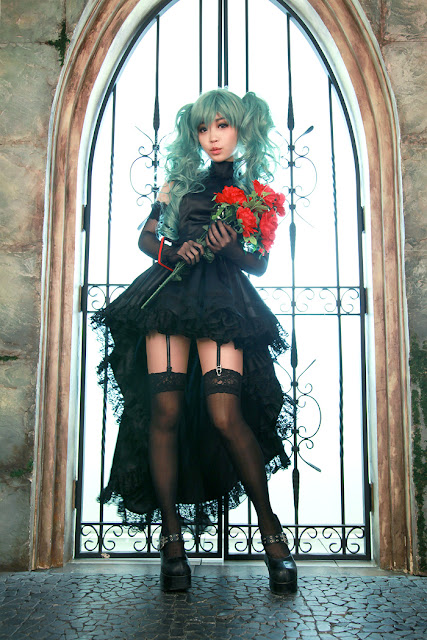 Forum Image: http://lh5.ggpht.com/_xxQMSIMp30U/TQla7ArHLDI/AAAAAAAAAFY/QmlWtW3JqN4/s640/tomia-tasha-miku-luka-5.jpg